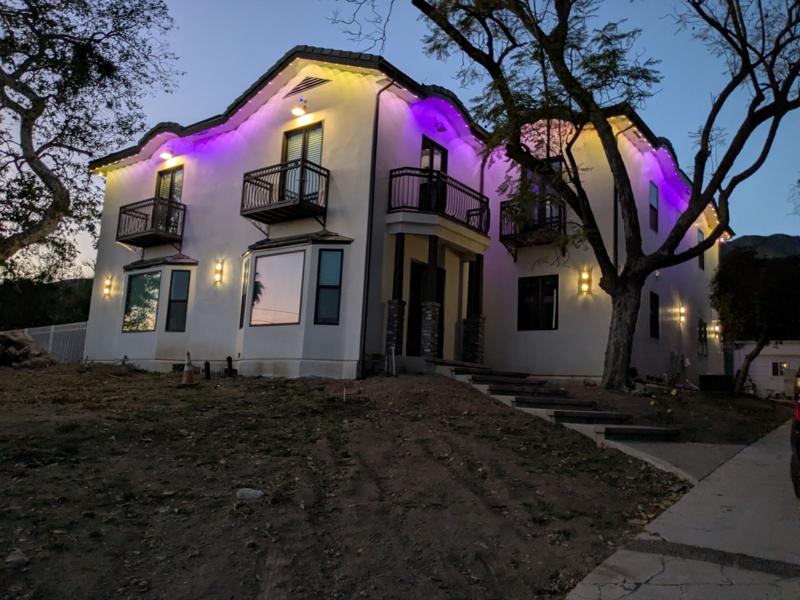In Laker colors
